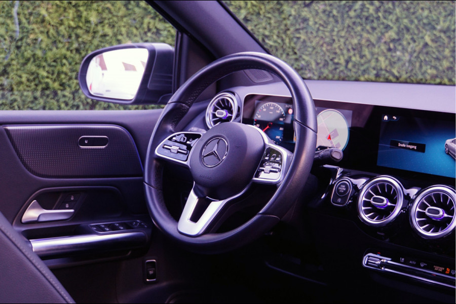 Mercedes-Benz B-Klasse B 200 Progressive | Panorama Trekhaak Easypack Sfeerverlichting