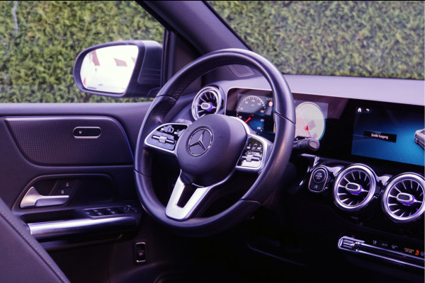 Mercedes-Benz B-Klasse B 200 Progressive | Panorama Trekhaak Easypack Sfeerverlichting