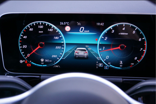 Mercedes-Benz B-Klasse B 200 Progressive | Panorama Trekhaak Easypack Sfeerverlichting