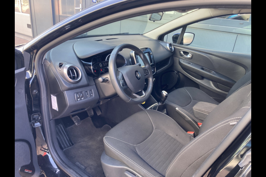Renault Clio Estate 1.5 DCi 90pk Limited CRUISE/NAVIDAB/AIRCO/PDC/16INCH