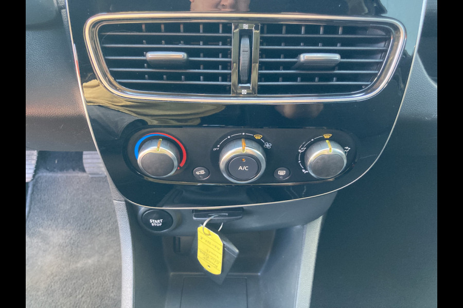 Renault Clio Estate 1.5 DCi 90pk Limited CRUISE/NAVIDAB/AIRCO/PDC/16INCH