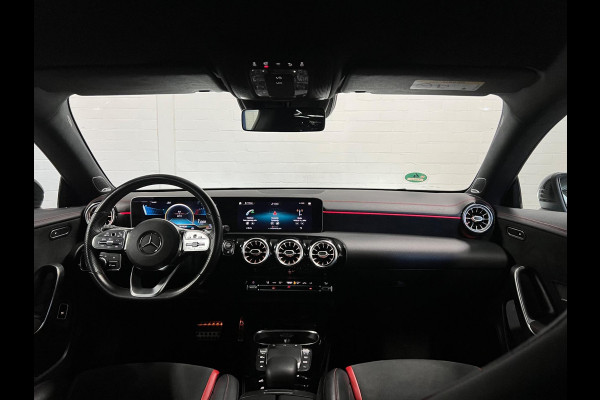 Mercedes-Benz CLA-Klasse Shooting Brake AMG 35 4MATIC Premium Plus Burmester | Schaal stoelen | Adapt. Cruise c. | Sfeerverlichting