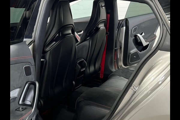 Mercedes-Benz CLA-Klasse Shooting Brake AMG 35 4MATIC Premium Plus Burmester | Schaal stoelen | Adapt. Cruise c. | Sfeerverlichting