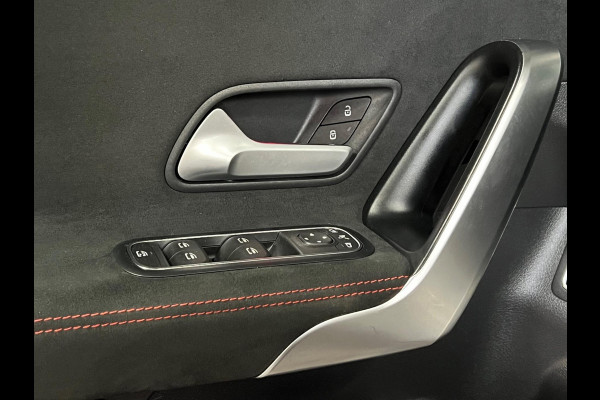 Mercedes-Benz CLA-Klasse Shooting Brake AMG 35 4MATIC Premium Plus Burmester | Schaal stoelen | Adapt. Cruise c. | Sfeerverlichting