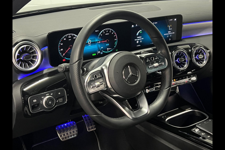 Mercedes-Benz A-Klasse A250 e AMG-Line Sfeerverlichting | Cruise & Climate c. | Wide screen | Stoelverwarming