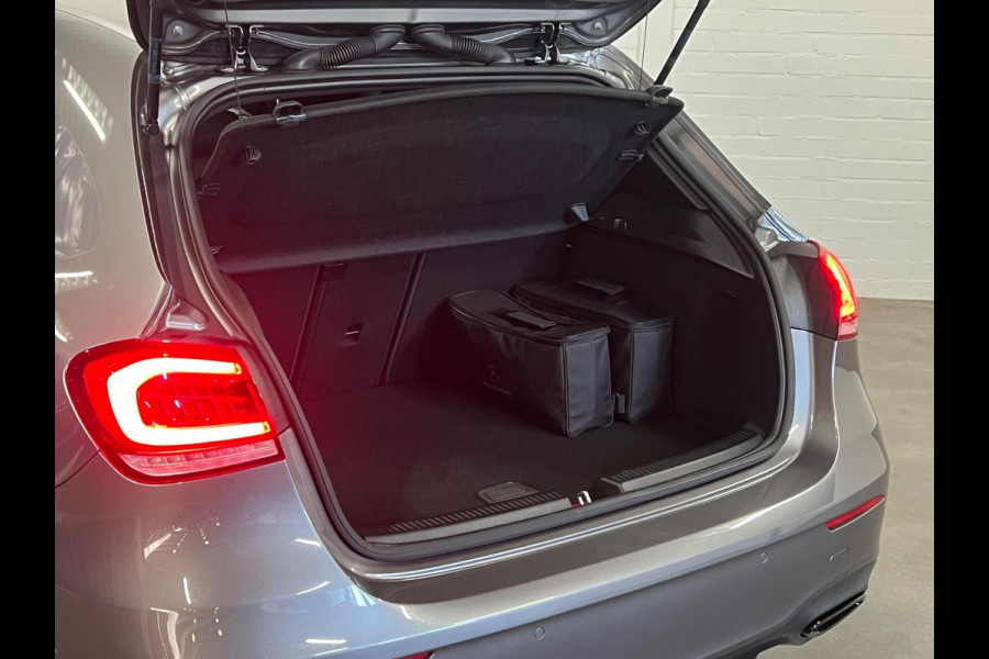 Mercedes-Benz A-Klasse A250 e AMG-Line Sfeerverlichting | Cruise & Climate c. | Wide screen | Stoelverwarming