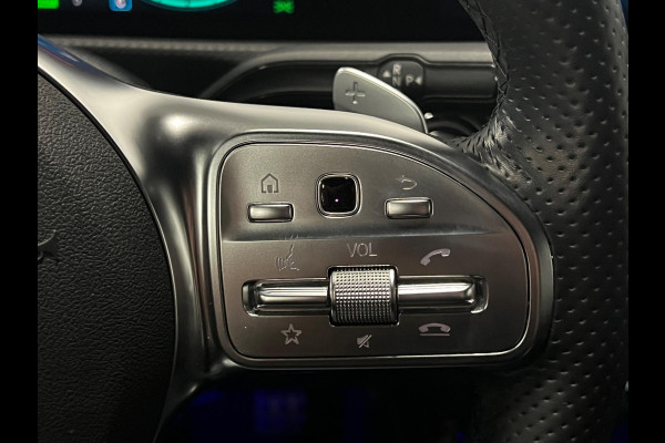 Mercedes-Benz A-Klasse A250 e AMG-Line Sfeerverlichting | Cruise & Climate c. | Wide screen | Stoelverwarming