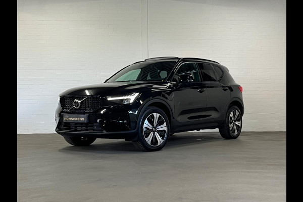 Volvo XC40 Recharge T4 Plus Dark Open dak | Harman/Kardon | Keyless | Cruise & Climate c. | Leder/Alcantara