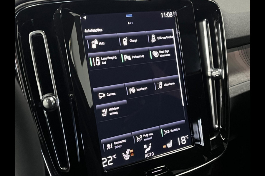 Volvo XC40 Recharge T4 Plus Dark Open dak | Harman/Kardon | Keyless | Cruise & Climate c. | Leder/Alcantara