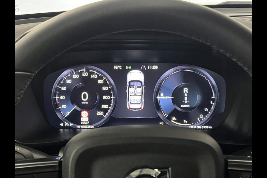 Volvo XC40 Recharge T4 Plus Dark Open dak | Harman/Kardon | Keyless | Cruise & Climate c. | Leder/Alcantara