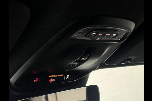 Volvo XC40 Recharge T4 Plus Dark Open dak | Harman/Kardon | Keyless | Cruise & Climate c. | Leder/Alcantara