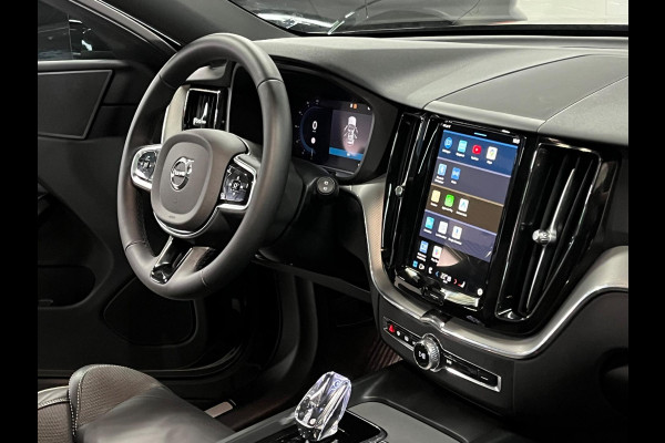 Volvo XC60 Recharge T6 AWD Black Edition Plus Open dak | Adapt. cruise | BLIS | 360 Camera | Keyless | Stoel-/Stuur verwarming