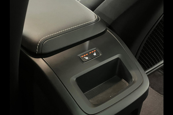 Volvo XC60 Recharge T6 AWD Black Edition Plus Open dak | Adapt. cruise | BLIS | 360 Camera | Keyless | Stoel-/Stuur verwarming