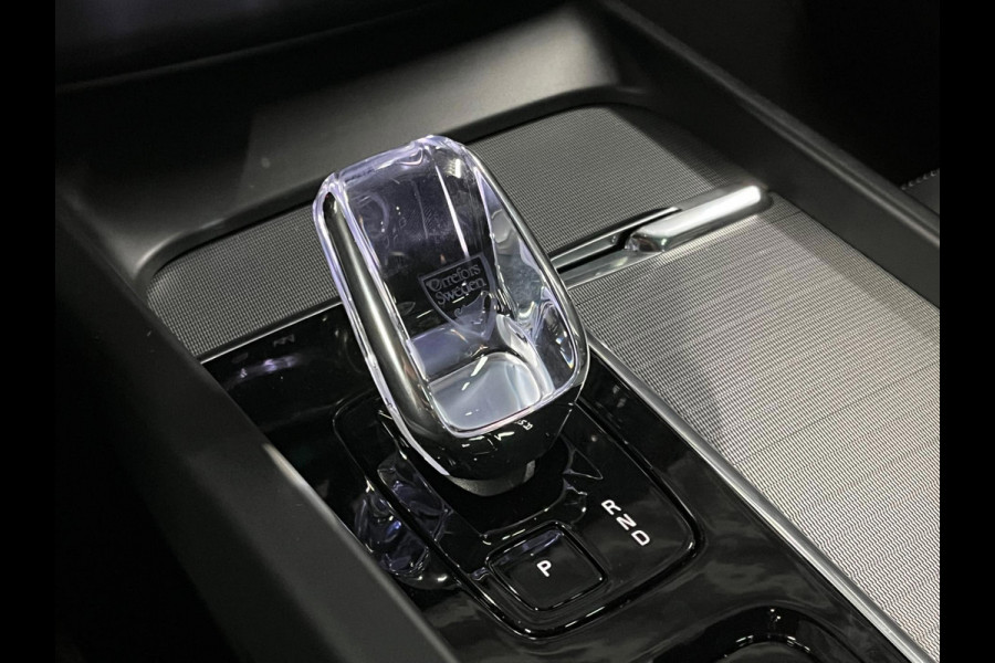 Volvo XC60 Recharge T6 AWD Black Edition Plus Open dak | Adapt. cruise | BLIS | 360 Camera | Keyless | Stoel-/Stuur verwarming