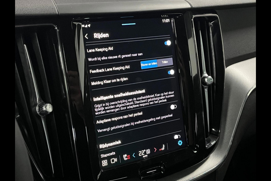 Volvo XC60 Recharge T6 AWD Black Edition Plus Open dak | Adapt. cruise | BLIS | 360 Camera | Keyless | Stoel-/Stuur verwarming