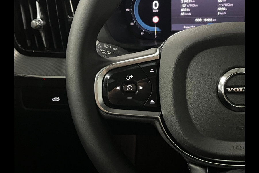 Volvo XC60 Recharge T6 AWD Black Edition Plus Open dak | Adapt. cruise | BLIS | 360 Camera | Keyless | Stoel-/Stuur verwarming