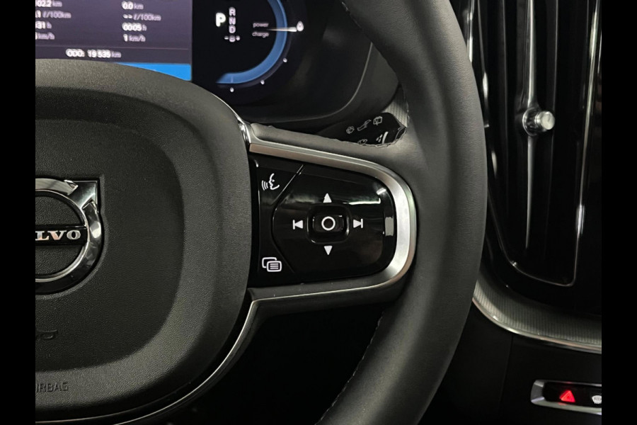 Volvo XC60 Recharge T6 AWD Black Edition Plus Open dak | Adapt. cruise | BLIS | 360 Camera | Keyless | Stoel-/Stuur verwarming