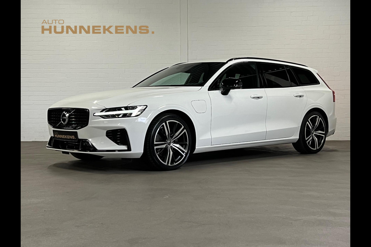 Volvo V60 Recharge T6 AWD Recharge R-Design Trekhaak | Harman/Kardon | Keyless | HUD | Adapt. Cruise Volvo V60 Recharge T6 AWD Recharge R-Design Trekhaak | Harman/Kardon | Keyless | HUD | Adapt. Cruise