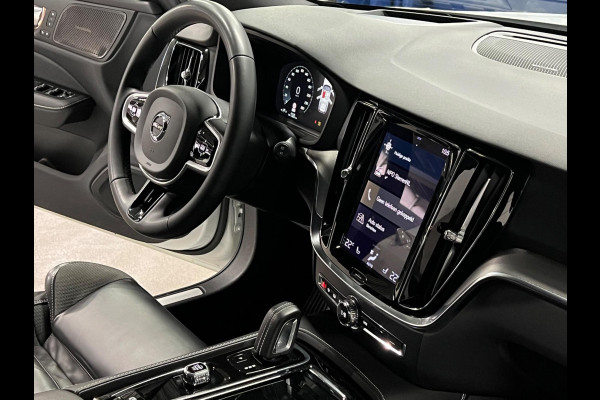 Volvo V60 Recharge T6 AWD Recharge R-Design Trekhaak | Harman/Kardon | Keyless | HUD | Adapt. Cruise