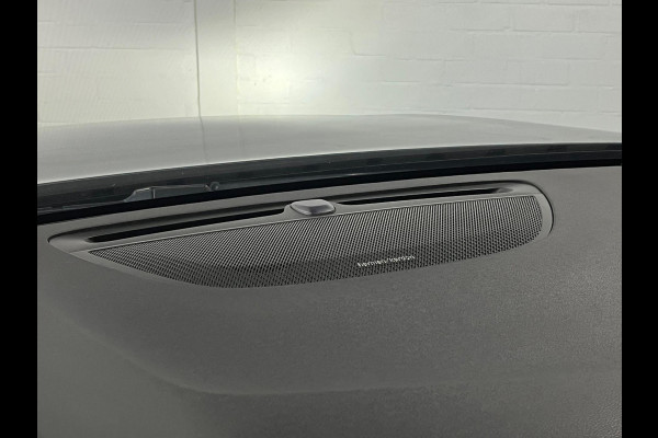 Volvo S60 2.0 B3 R-design Adapt. Cruise | Open dak | BLIS | Harman/Kardon