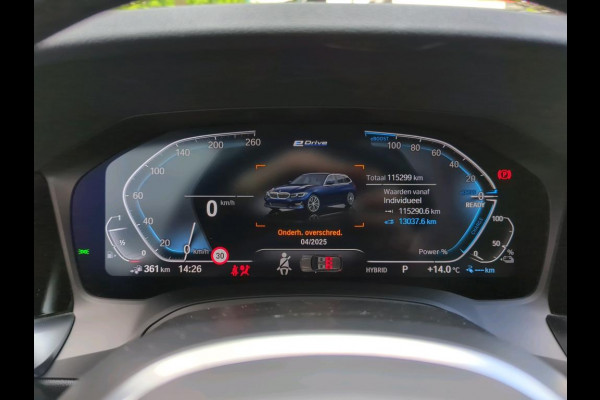 BMW 3 Serie Touring 320e Business Edition Plus NL AUTO | LEDER | STOELVERW | CARPLAY |