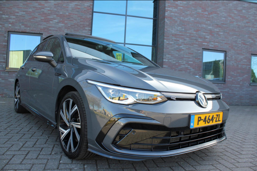 Volkswagen Golf 1.5 eTSI R-Line DSG pano HUD H&K CAM