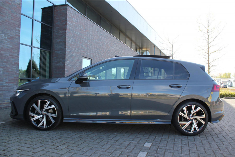 Volkswagen Golf 1.5 eTSI R-Line DSG pano HUD H&K CAM