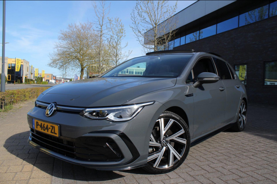 Volkswagen Golf 1.5 eTSI R-Line DSG pano HUD H&K CAM
