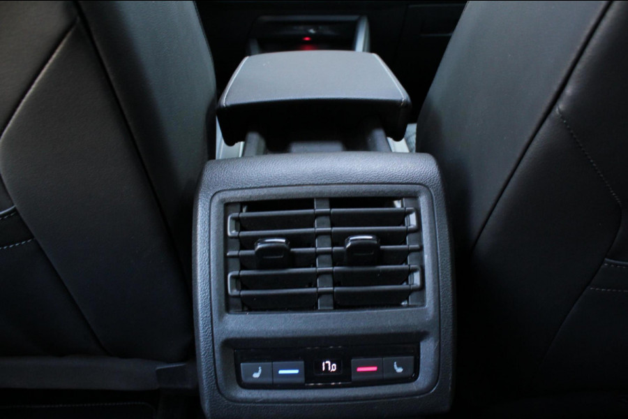 Volkswagen Golf 1.5 eTSI R-Line DSG pano HUD H&K CAM