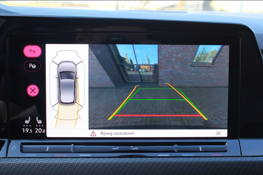 Volkswagen Golf 1.5 eTSI R-Line DSG pano HUD H&K CAM