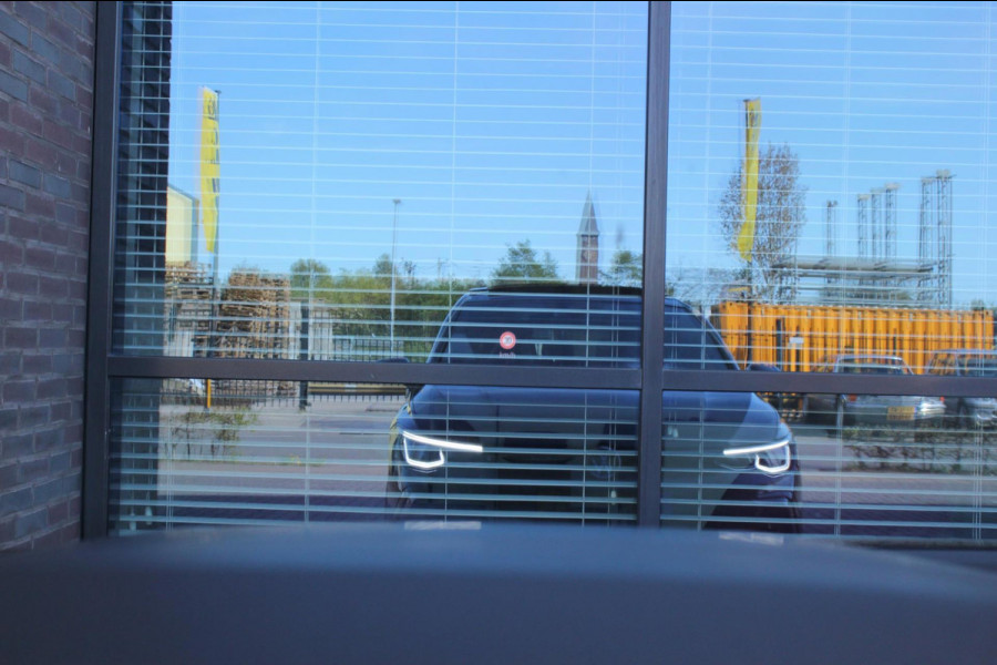Volkswagen Golf 1.5 eTSI R-Line DSG pano HUD H&K CAM