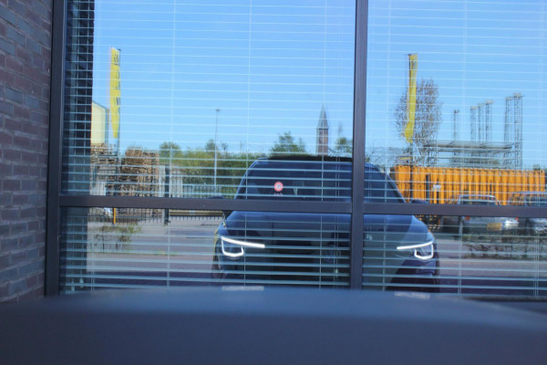 Volkswagen Golf 1.5 eTSI R-Line DSG pano HUD H&K CAM