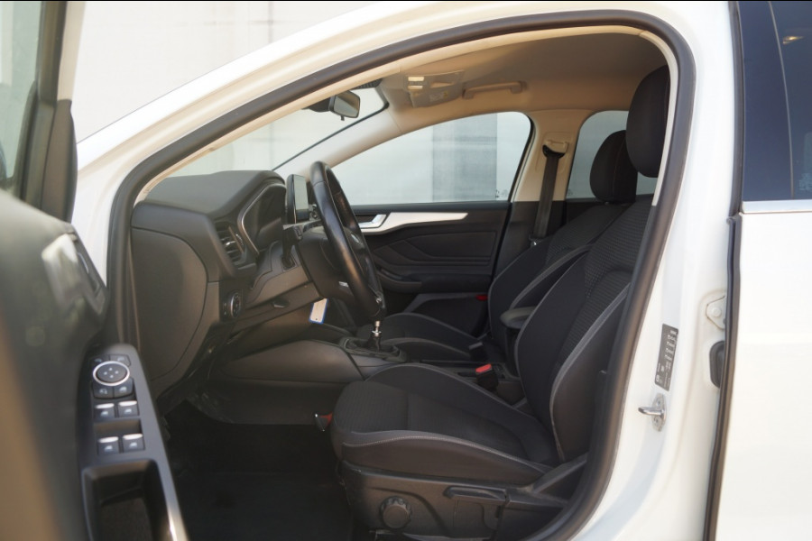 Ford Focus Wagon 1.0 EcoBoost Trend Edition Business -NAVI-