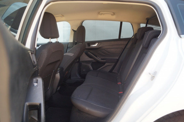 Ford Focus Wagon 1.0 EcoBoost Trend Edition Business -NAVI-