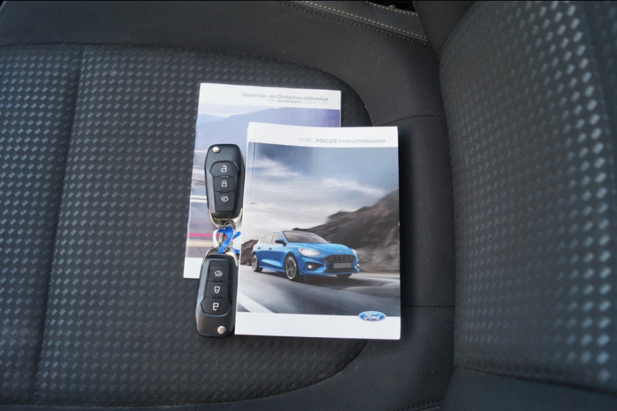 Ford Focus Wagon 1.0 EcoBoost Trend Edition Business -NAVI-