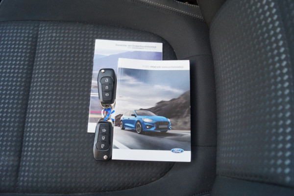 Ford Focus Wagon 1.0 EcoBoost Trend Edition Business -NAVI-