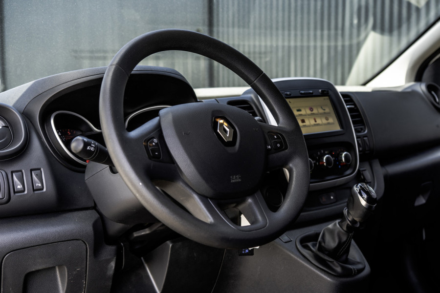 Renault Trafic 1.6 dCi L2H1 | BJ:13-7-2020 | 5-Zits | LED | Navi | Airco | Cruise | PDC | Euro 6