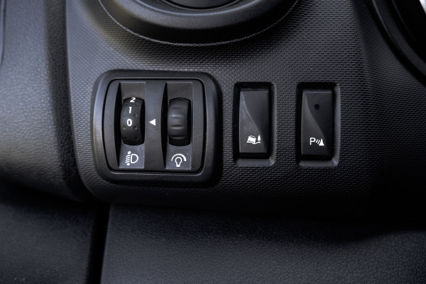 Renault Trafic 1.6 dCi L2H1 | BJ:13-7-2020 | 5-Zits | LED | Navi | Airco | Cruise | PDC | Euro 6