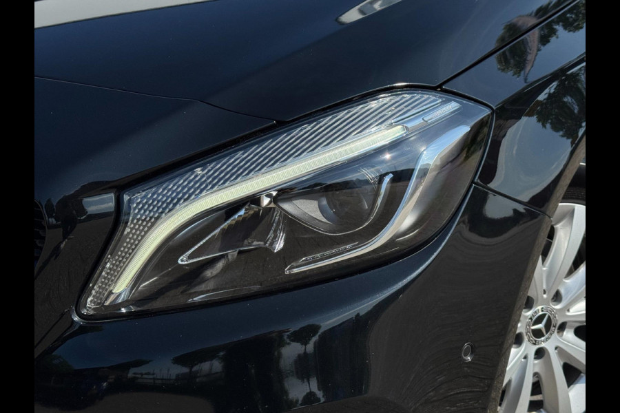 Mercedes-Benz A-Klasse 180 Business Solution | Groot Navi, Camera, Stoelverw., Cruise | Dealeronderhouden | 1e Eigenaar | NAP |