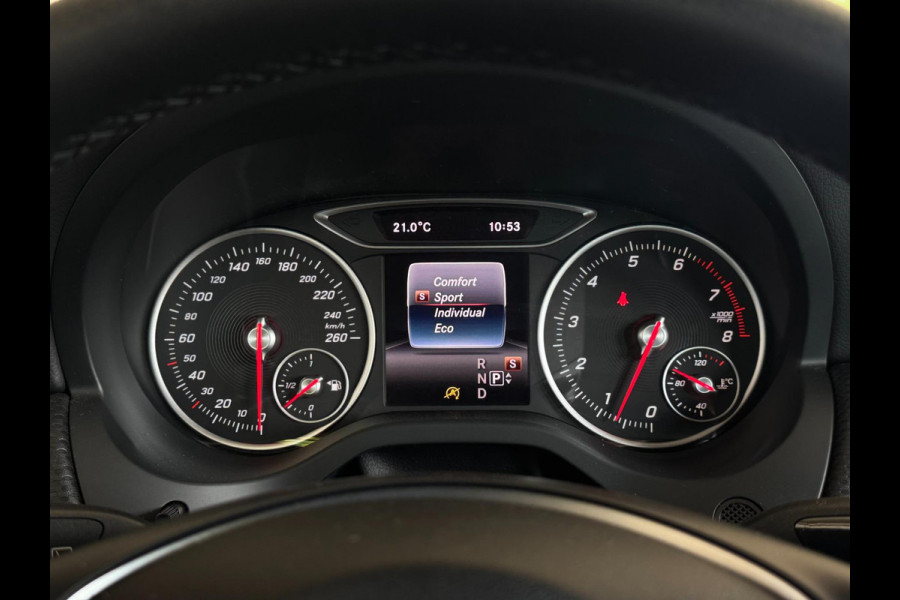 Mercedes-Benz A-Klasse 180 Business Solution | Groot Navi, Camera, Stoelverw., Cruise | Dealeronderhouden | 1e Eigenaar | NAP |