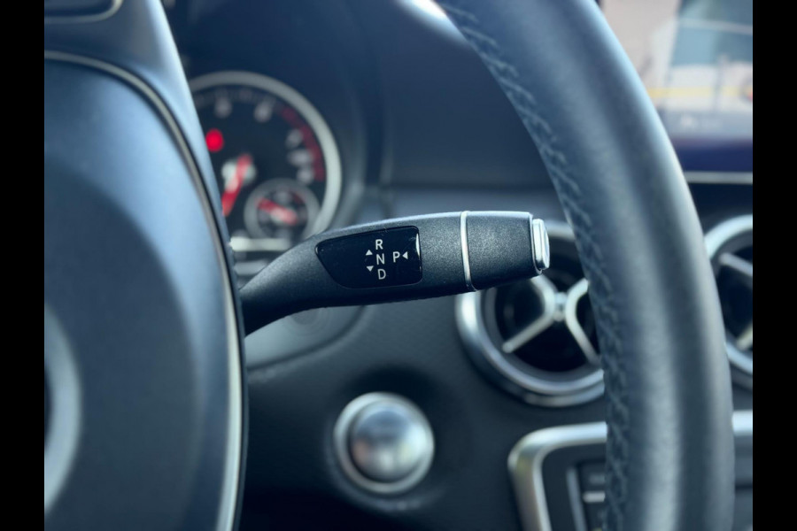 Mercedes-Benz A-Klasse 180 Business Solution | Groot Navi, Camera, Stoelverw., Cruise | Dealeronderhouden | 1e Eigenaar | NAP |