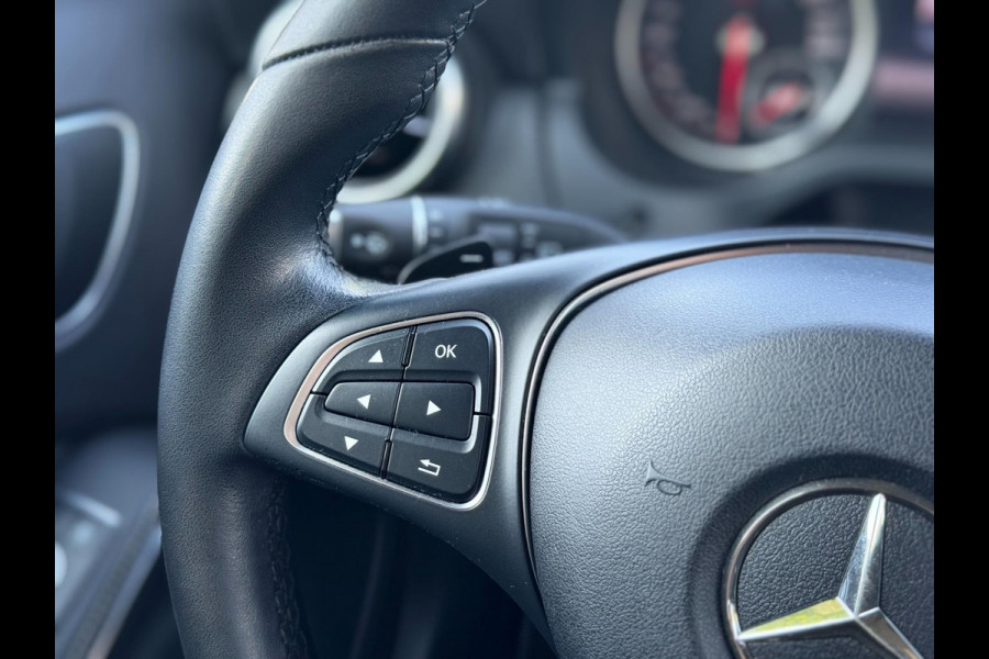 Mercedes-Benz A-Klasse 180 Business Solution | Groot Navi, Camera, Stoelverw., Cruise | Dealeronderhouden | 1e Eigenaar | NAP |