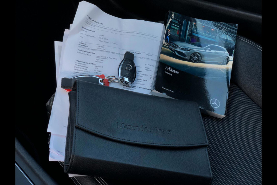 Mercedes-Benz A-Klasse 180 Business Solution | Groot Navi, Camera, Stoelverw., Cruise | Dealeronderhouden | 1e Eigenaar | NAP |