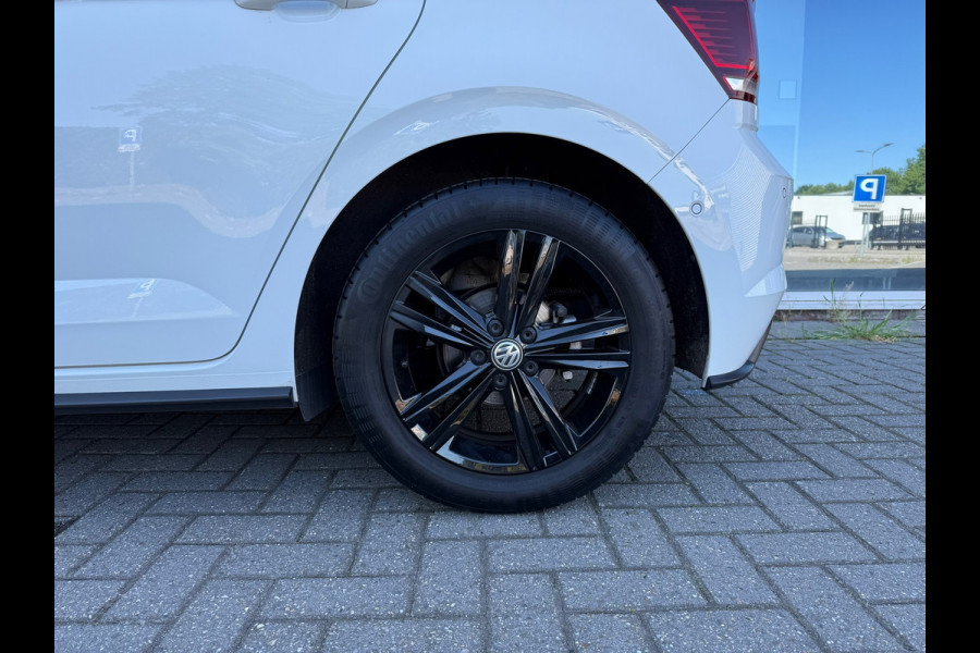 Volkswagen Polo 1.0 TSI 116PK Highline Business R - Navi - Climate - Parkeerhulp - Org.NL