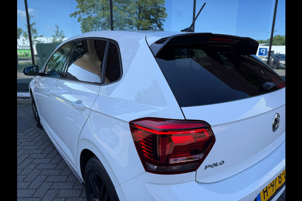 Volkswagen Polo 1.0 TSI 116PK Highline Business R - Navi - Climate - Parkeerhulp - Org.NL