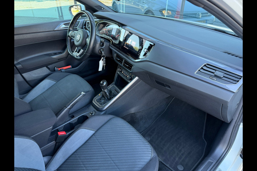 Volkswagen Polo 1.0 TSI 116PK Highline Business R - Navi - Climate - Parkeerhulp - Org.NL