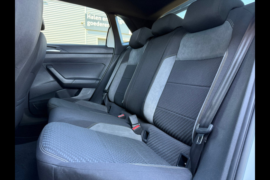 Volkswagen Polo 1.0 TSI 116PK Highline Business R - Navi - Climate - Parkeerhulp - Org.NL