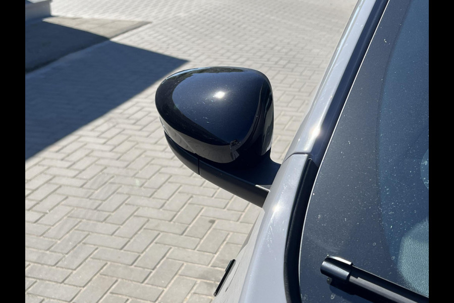 Ford Kuga 2.5 PHEV Graphite Tech Edition 225pk | Driver Assistance Pack | Technology pack | Black Pack | Trekhaak afneembaar | Panorama dak | Winterpack | Verlengde fabrieksgarantie tot 06-2028