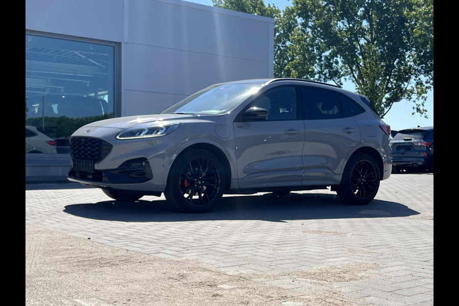 Ford Kuga 2.5 PHEV Graphite Tech Edition 225pk | Driver Assistance Pack | Technology pack | Black Pack | Trekhaak afneembaar | Panorama dak | Winterpack | Verlengde fabrieksgarantie tot 06-2028