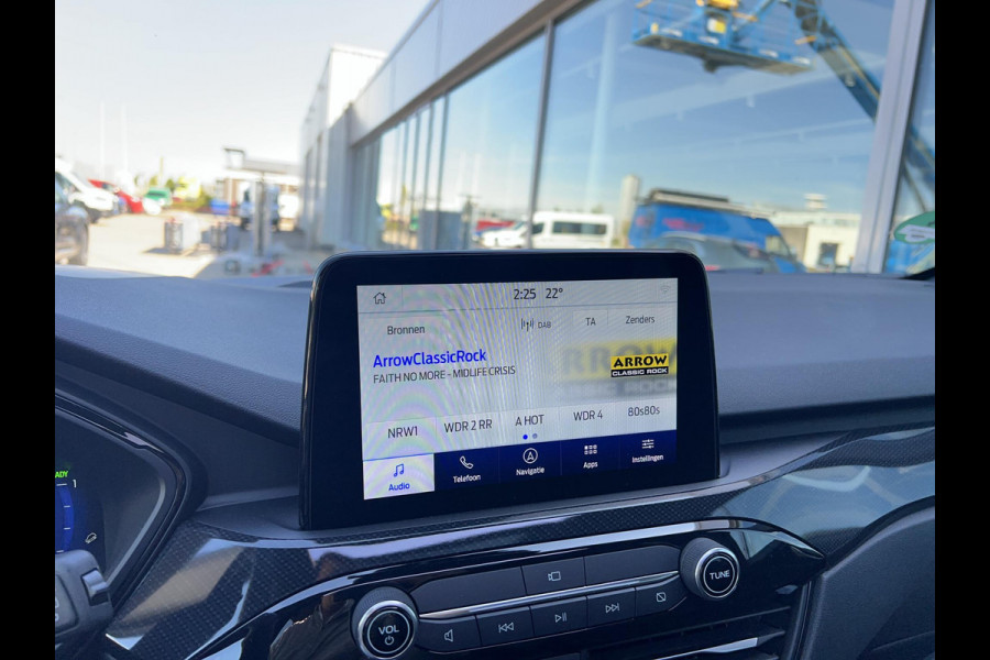 Ford Kuga 2.5 PHEV Graphite Tech Edition 225pk | Driver Assistance Pack | Technology pack | Black Pack | Trekhaak afneembaar | Panorama dak | Winterpack | Verlengde fabrieksgarantie tot 06-2028